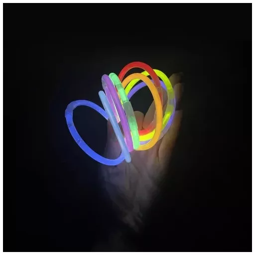 100 darabos vegyes színű világító pálcika szett csatlakozókkal, glow stick party kellék fesztiválokra és bulikra