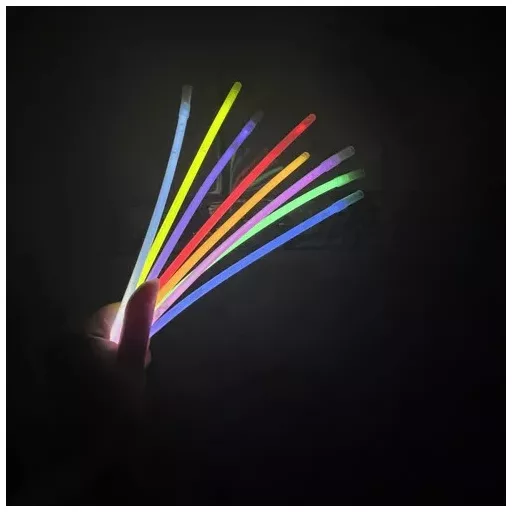 100 darabos vegyes színű világító pálcika szett csatlakozókkal, glow stick party kellék fesztiválokra és bulikra