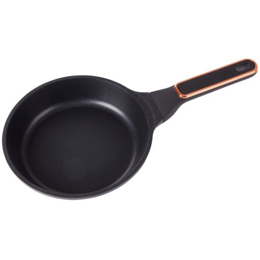 20 cm-es tapadásmentes serpenyő, amely indukciós és gázfőzőlapon is használható