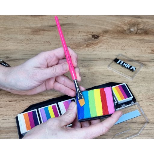 Leanne's Rainbow lapos ferde arcfestőecset 3/8"
