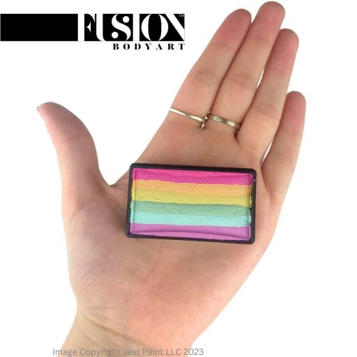Fusion csíkos arcfesték Pastel Rainbow 30gr